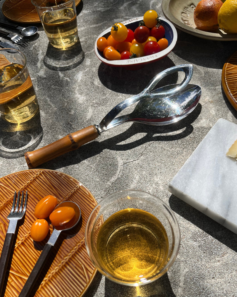 NO FINGERS, BAMBOO BREAD TONGS